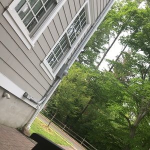 Meet your Posher, Claire